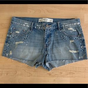 Abercrombie embroidered shorts